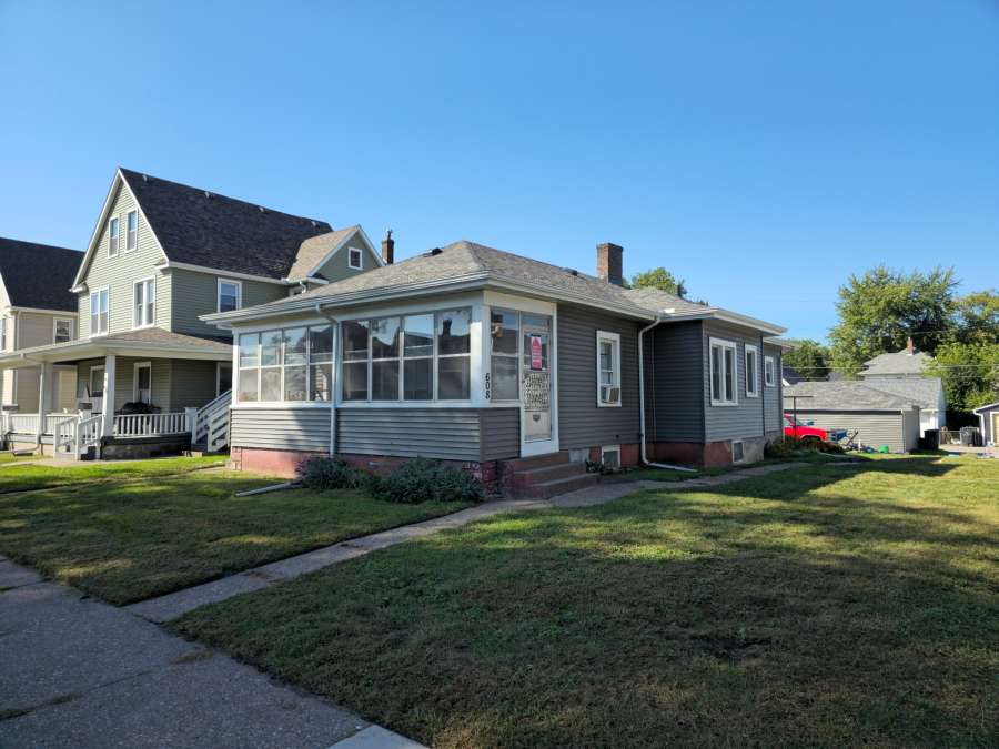 Photo for 608 42nd ST