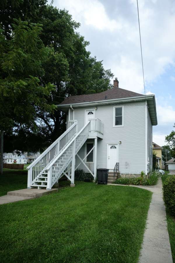 Photo for 635 1/2 41st ST