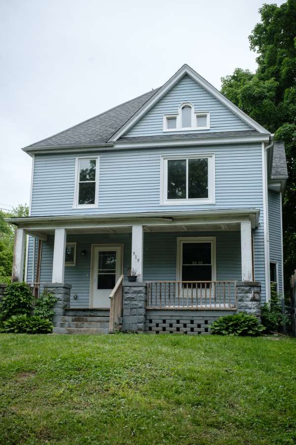 Photo for 919 43rd ST